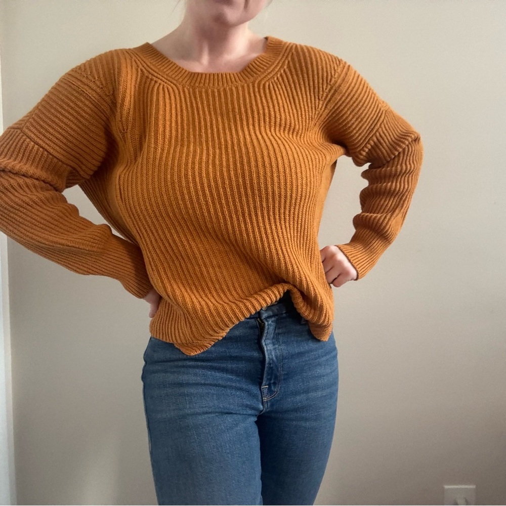 LAST CALL CABI Cable Knit Neutral V Neck Winter Sweater Minimalist Contemporary - Picture 2 of 4